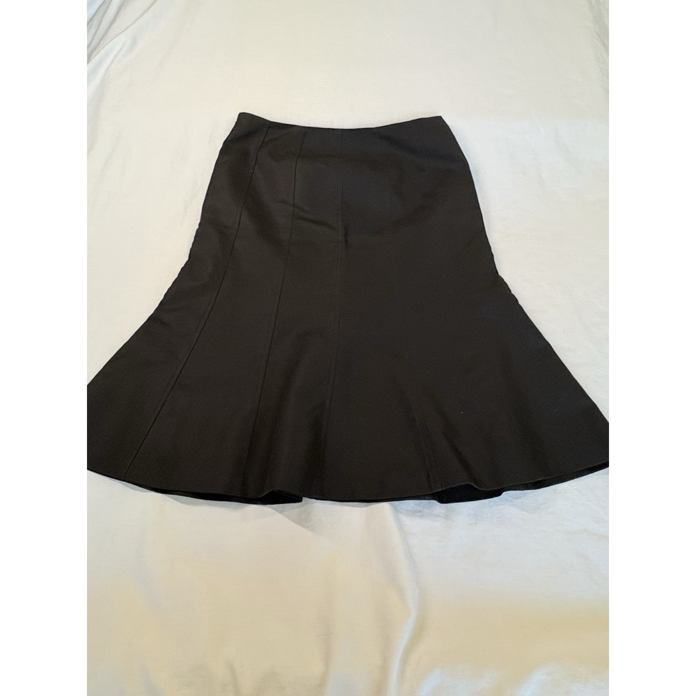 Ann Taylor Black Pencil Skirt With Flare Bottom‎ Lined.size 2-4